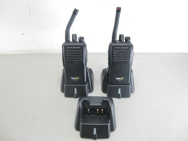 Bearcom BC95 (UHF) Analog Portable Two-Way Radio with Chargers - Zeereez