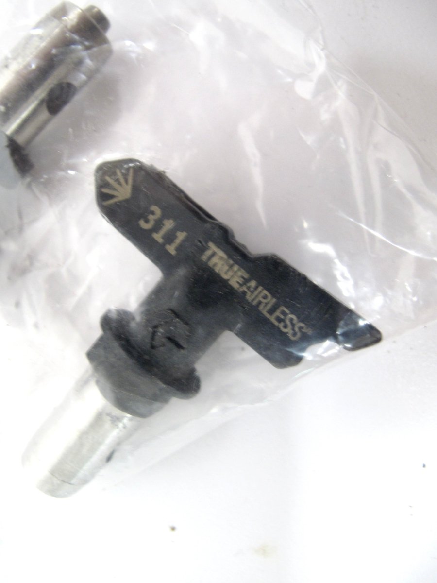 2 Graco True Single Seal Airless Sprayer Tips TRU311 + 20" Extension 295256 - ZeereeZ