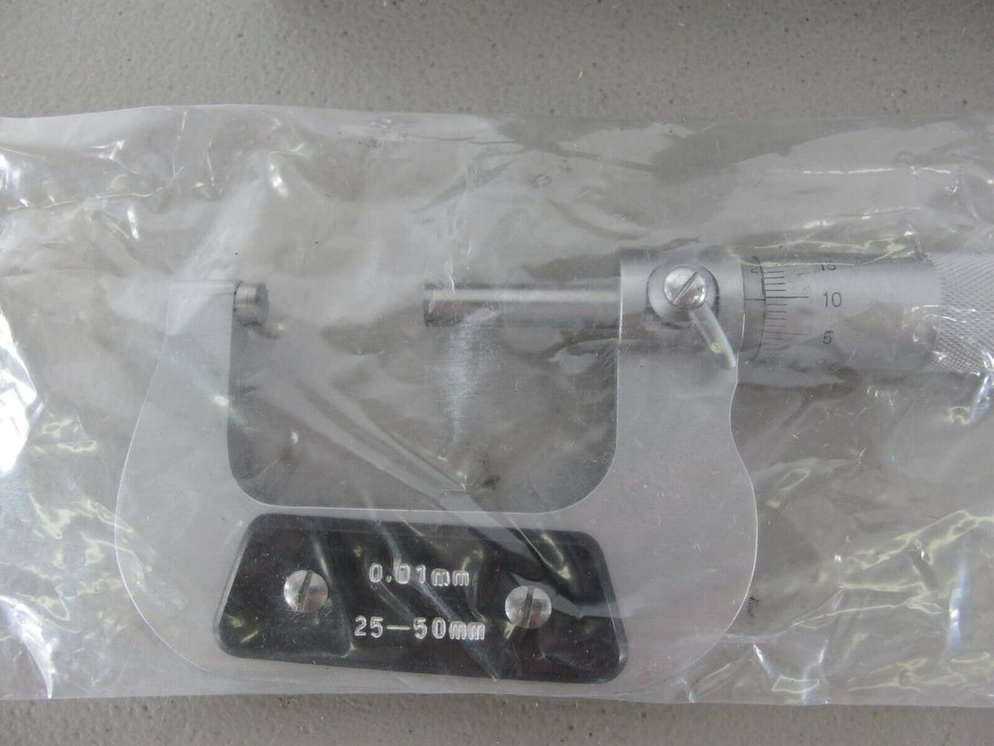 25 - 50mm 0.01mm Grad. Metric Outside Micrometer Machinist Caliper - ZeereeZ