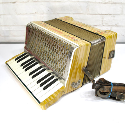 Hohner Student II Vintage 25 Key 12 Bass Accordion Germany