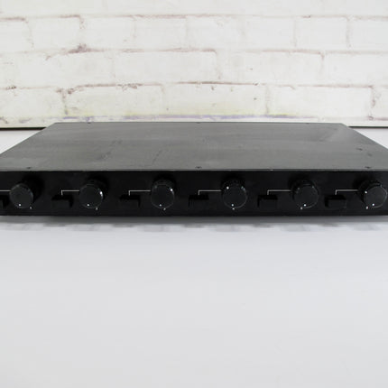 Niles SVC-6 Speaker Selection / Volume Control System