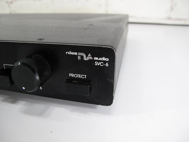 Niles SVC-6 Speaker Selection / Volume Control System