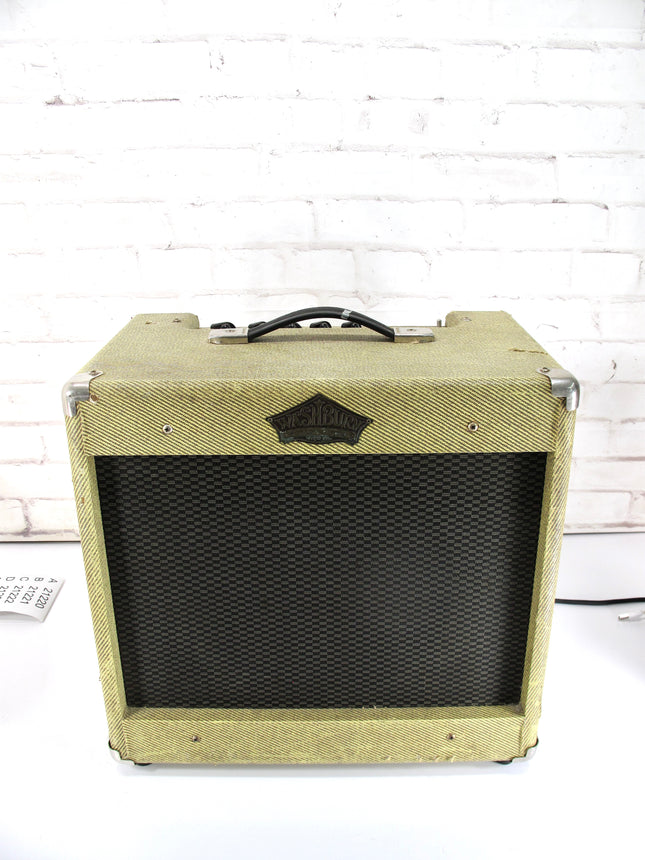 Washburn VBA-30 Tweed 30 Watt Bass Guitar Combo Amp 1995