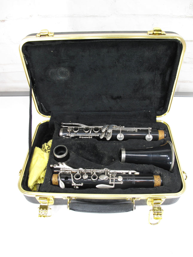 Selmer CL300 Bb Student Model Clarinet with Case