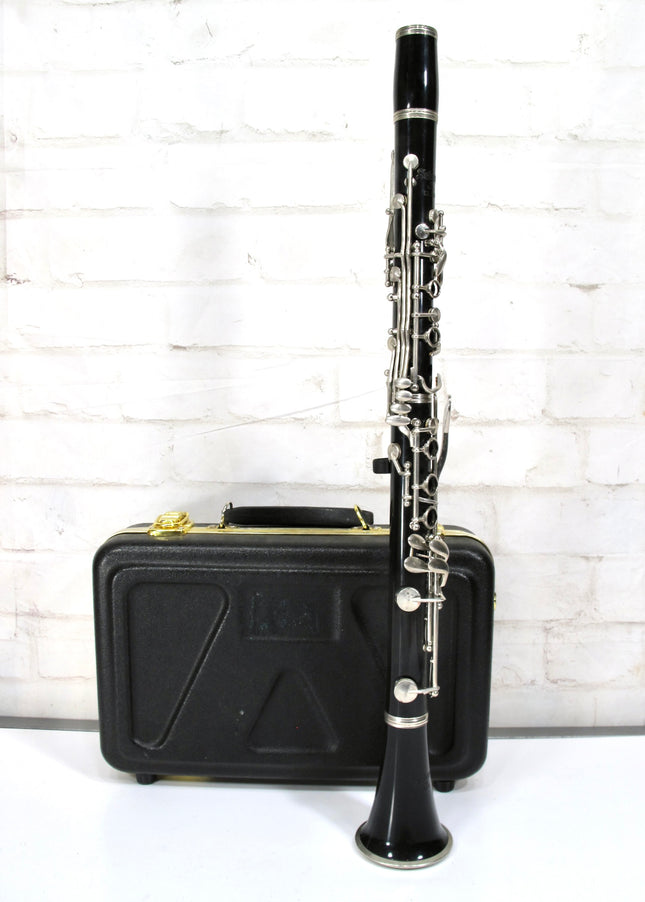 Selmer CL300 Bb Student Model Clarinet with Case