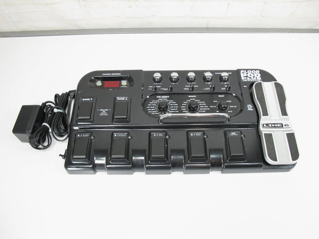 Line 6 Floor POD Plus Guitar Multi Effects Processor Pedal Board