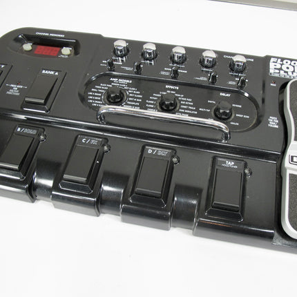 Line 6 Floor POD Plus Guitar Multi Effects Processor Pedal Board