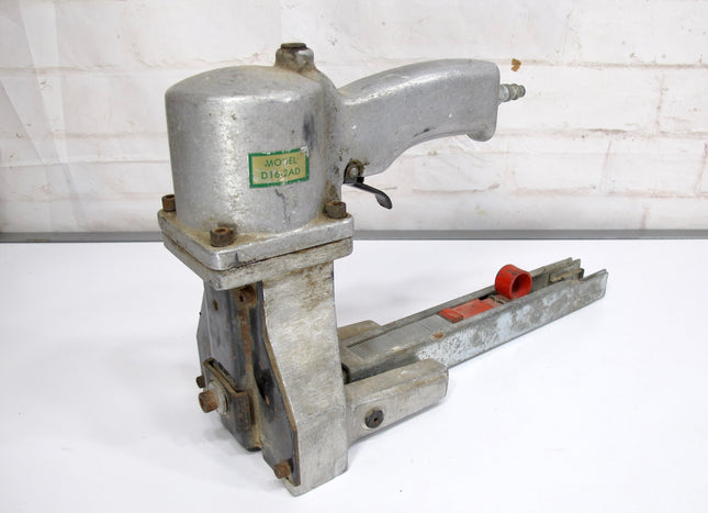 Bostitch BOXLOK Model D16 2AD Pneumatic Carton Staple Gun