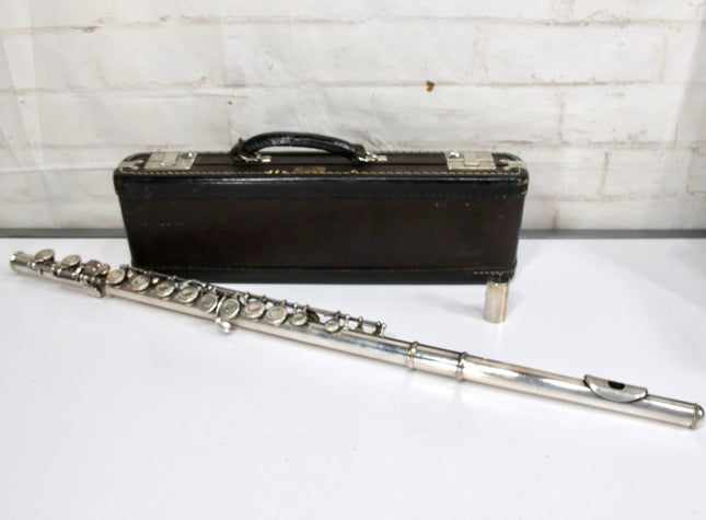 F.E. Olds and Sons Ambassador Closed Hole Student Flute