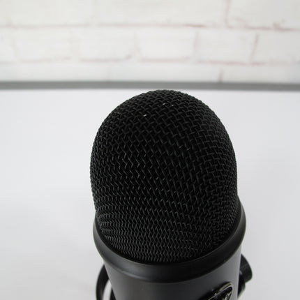 Blue Yeti Professional Multi-Pattern USB Condenser Microphone