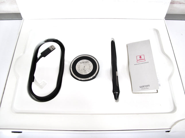 Wacom PTH-660 Intuos Pro Medium Bluetooth Graphics Drawing Tablet