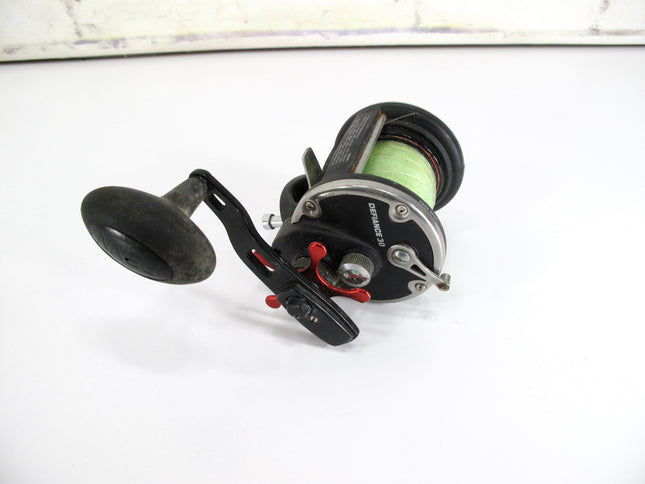 Penn Defiance 30 Star Drag High Speed 6.1 1 Conventional Casting Reel