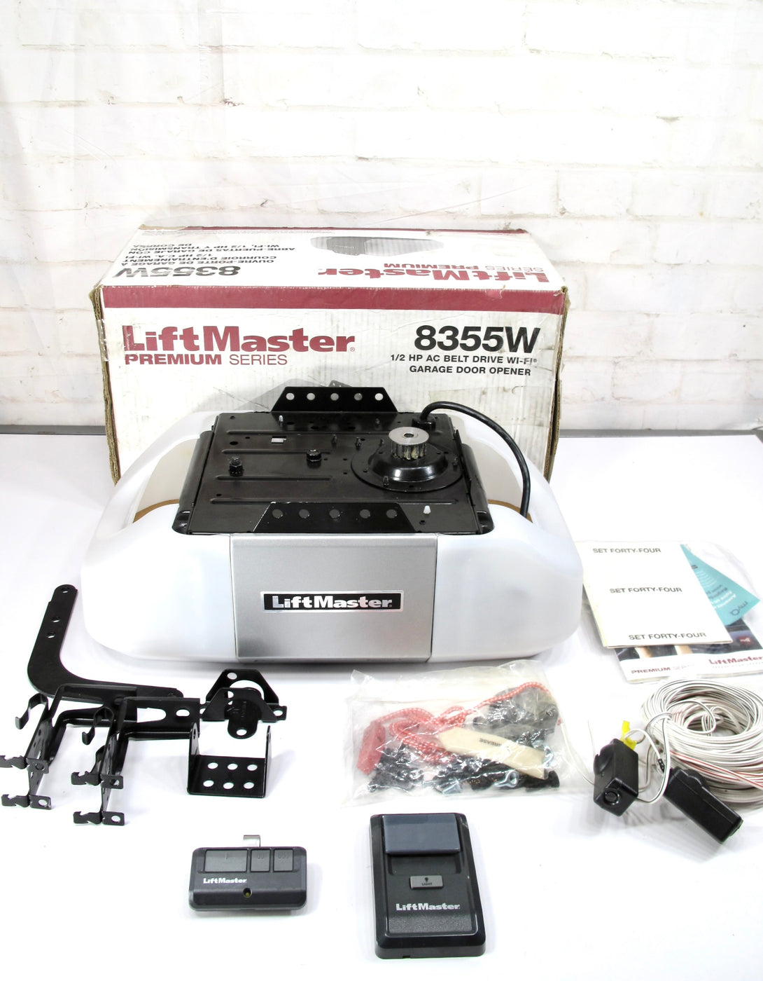 Lift Master Premium Series 8355W 1/2HP Belt Drive WIFI Garage Door Ope ...