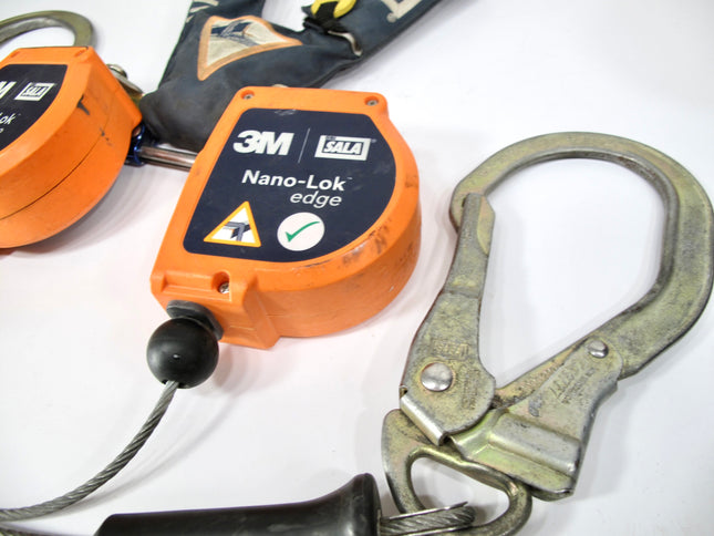 3M DBI-SALA Nano-Lok Edge, Twin-Leg, Self Retracting Lifeline 3500277