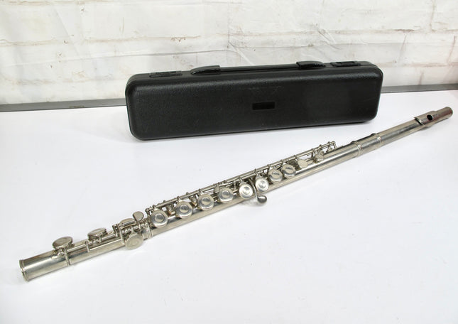 Gemeinhardt 2NP Nickel Plated Student Beginner Closed Hole Concert Flute