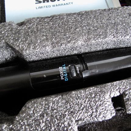Shure PGXD2/SM58 Wireless Handheld Vocal Dynamic Cardioid Mic 902-928MHz
