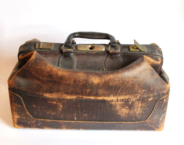 Antique / Vintage Genuine Cowhide Leather Clasping Doctors Bag Satchel