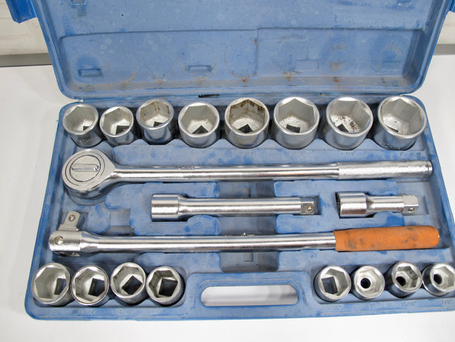 Cummins Industrial Tools 21-Piece Heavy Duty 3/4-Inch Drive SAE Socket Set.