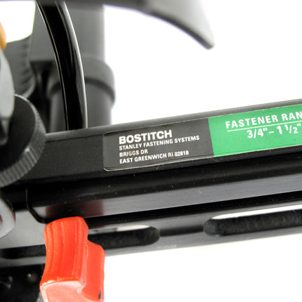 BOSTITCH SB150SLBC-1 3/4-Inch to 1-1/2-Inch Air Pneumatic Cap Stapler