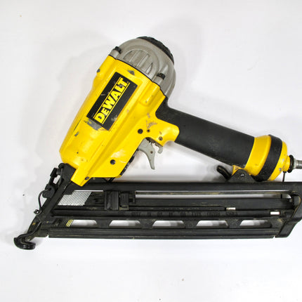 Dewalt D51276 15-Gauge 1 in.-2-1/2 in. Angled Pneumatic Air Finish Nailer