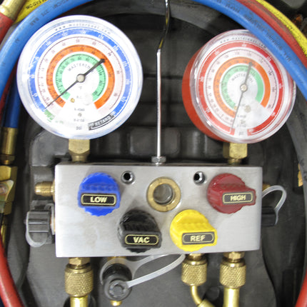 Mastercool Dual Manifold Gauge Set R134a/R12 with Hoses