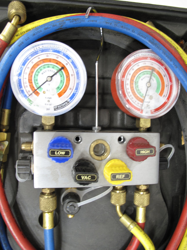 Mastercool Dual Manifold Gauge Set R134a/R12 with Hoses