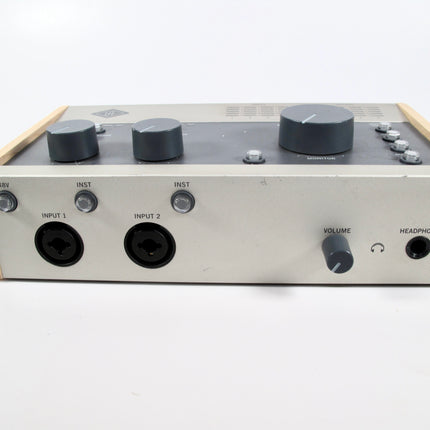 Universal Audio Volt 476 Portable 4x4 USB C Audio/MIDI Recording Interface