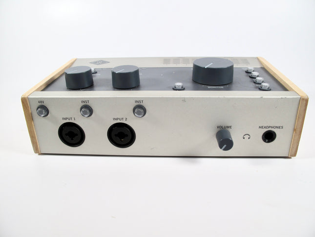 Universal Audio Volt 476 Portable 4x4 USB C Audio/MIDI Recording Interface