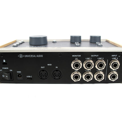 Universal Audio Volt 476 Portable 4x4 USB C Audio/MIDI Recording Interface