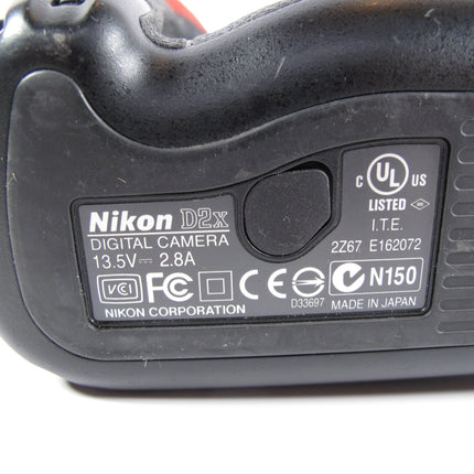 Nikon D2X 12.4MP Digital SLR Camera Body
