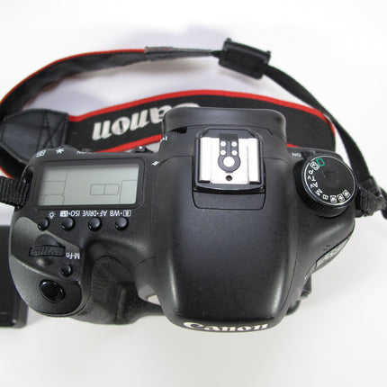 Canon EOS 7D 18.0MP Digital SLR DSLR Camera Body