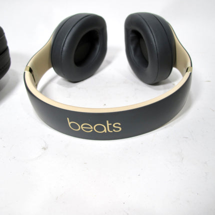 Beats Studio3 The Skyline Decade Collection Wireless Over-Ear Headphones Blue