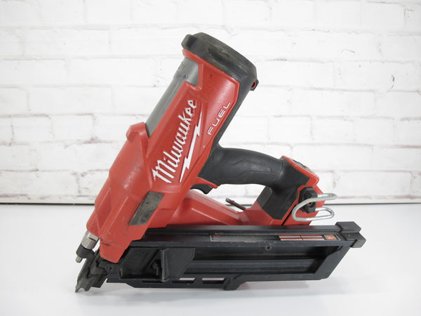 Milwaukee 2745-20 M18 FUEL 30 Degree Cordless Framing Nailer