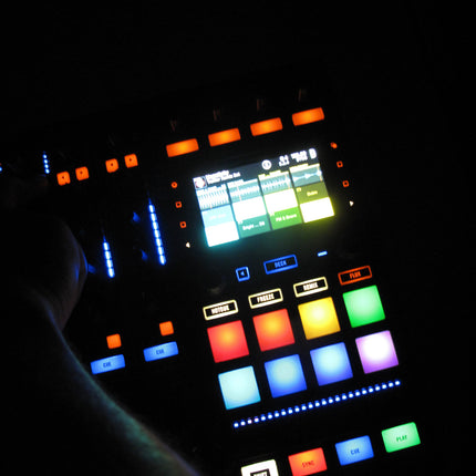 Native Instruments TRAKTOR KONTROL S5 Four-Channel DJ Controller Interface