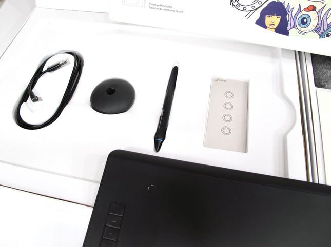 Wacom Intuos PTH860 Pro Paper Edition Creative Pen Large Graphics Drawing Tablet