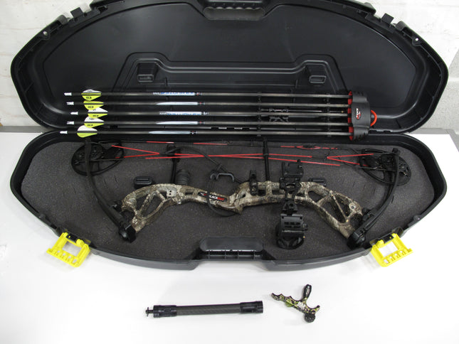 BlackOut Intrigue XST RH Compound Bow Package Camo Pattern 30/70# 19/31”
