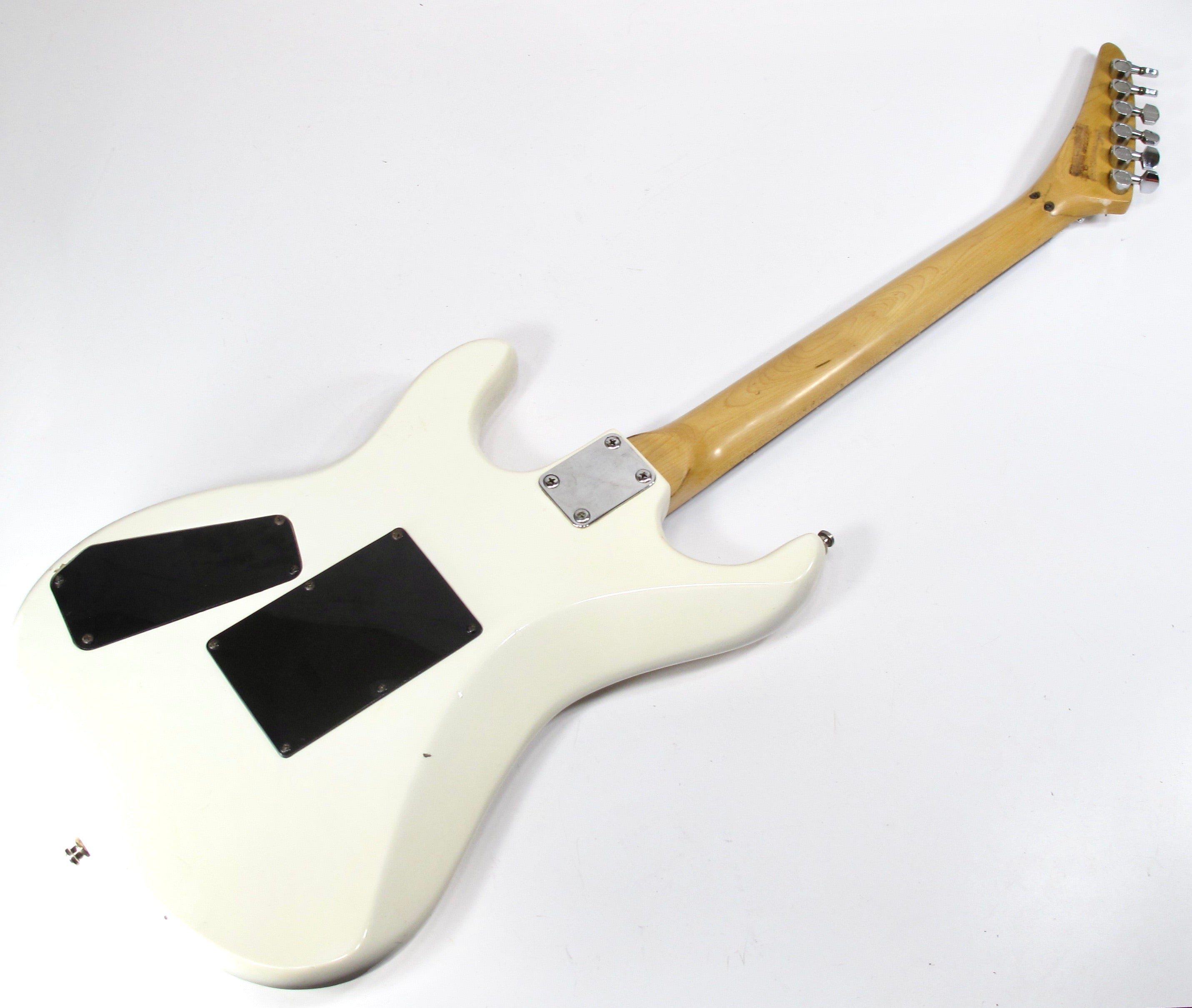 Vintage 1987 Kramer Striker 100ST White with Floyd Rose – ZeereeZ