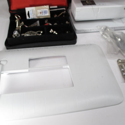 Bernina B380 221 Stitch Sewing & Quilting Machine w/ Binder Attachments & Accessories
