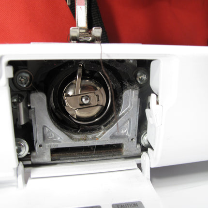 Bernina B380 221 Stitch Sewing & Quilting Machine w/ Binder Attachments & Accessories