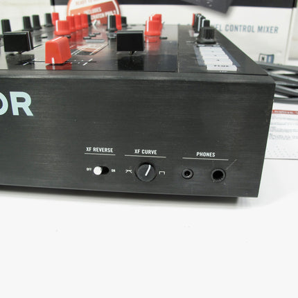 Native Instruments Traktor Kontrol Z2 4-Channel (2+2) Controller and Mixer