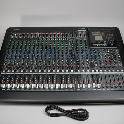 Yamaha MGP24X 24-Channel Mixing Console Mixer w/ Effects