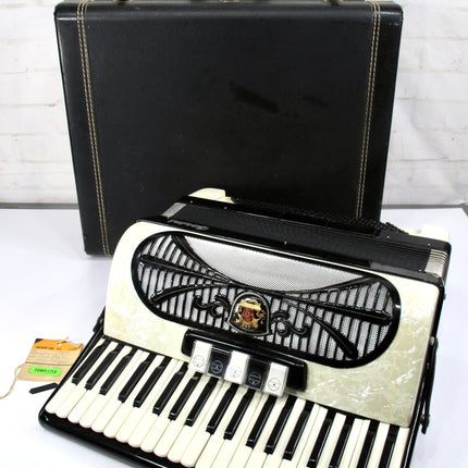 Royal Standard Cerini 5 Register 120 Bass Accordion
