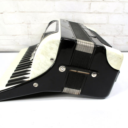 Royal Standard Cerini 5 Register 120 Bass Accordion