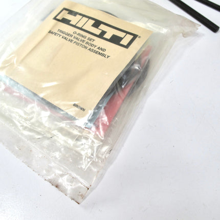 Hilti R4X12 Pneumatic Fastening Tool Air Nailer Steel Tagging W/ Heavy Duty Case