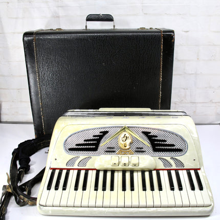 Galanti Brothers Vintage 41 Key 120 Bass 3 Treble 2 Bass Register Accordion