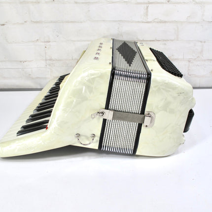 Galanti Brothers Vintage 41 Key 120 Bass 3 Treble 2 Bass Register Accordion