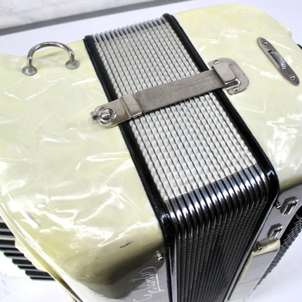 Galanti Brothers Vintage 41 Key 120 Bass 3 Treble 2 Bass Register Accordion