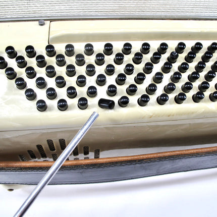Milanti Vintage 41 Key 120 Bass 5 Treble 1 Bass Register Piano Accordion Italy