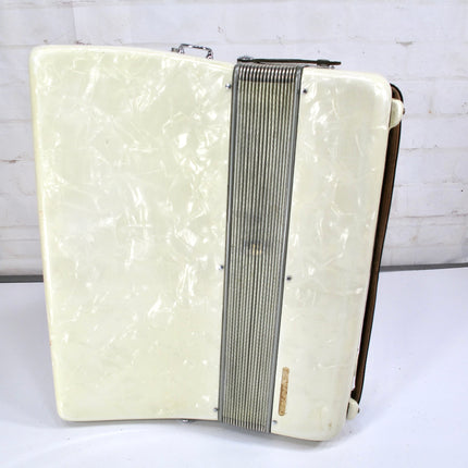 Milanti Vintage 41 Key 120 Bass 5 Treble 1 Bass Register Piano Accordion Italy