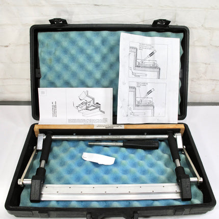 Crain 507 Stairway Carpet Stretcher with Case